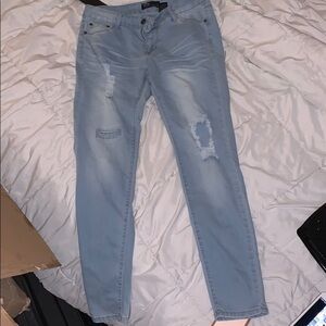 New 11 distressed Jeans